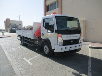 Camion cu macara