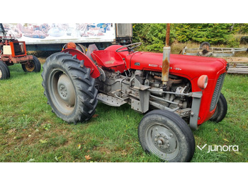 Tractor agricol MASSEY FERGUSON