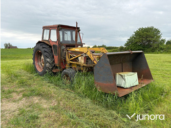 Tractor agricol