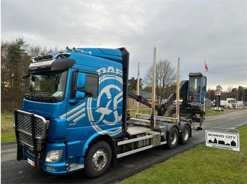 Camion forestier DAF XF 530
