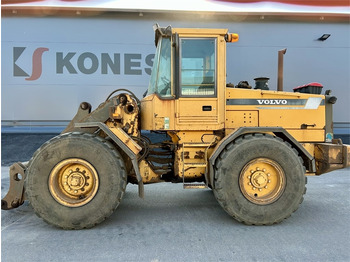 Încărcător frontal pe pneuri VOLVO L70C