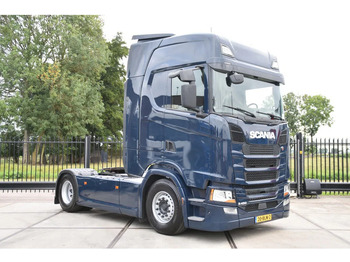 Cap tractor SCANIA S 450