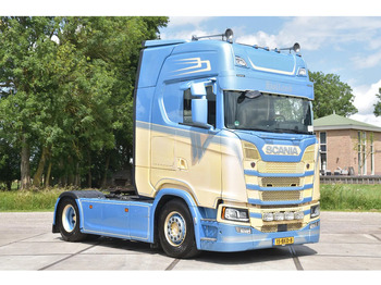 Cap tractor SCANIA S 500