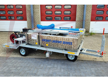 Vehicul de vidanjare pentru avioane