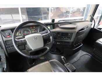 Interior photo 1: Camion cu sistem de cablu Volvo FH VDL HOOKLIFT 25T/ FULL AIR/ NL-TRUCK/ LIFT