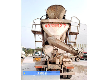 Autobetonieră XCMG Official Second Hand G4804B HOWO Concrete Mixer Truck 12 Cubic Hydraulic Concrete Mixer Price List: Foto 5