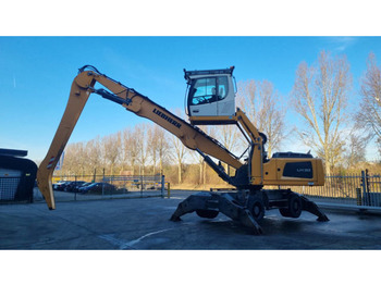Excavator pentru manipulare de materiale LIEBHERR LH 30 M