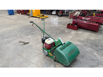 Maşină de tuns iarba