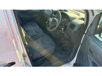 Autoutilitară compactă PEUGEOT EXPERT 1000 1.6 HDI 90PS: Foto 5