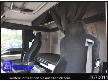 Interior photo 1: Camion platformă, Camion cu macara MAN TGX 26.400, Hiab Kran, Lenk-Liftachse,