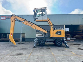 Excavator pentru manipulare de materiale LIEBHERR LH 24 M