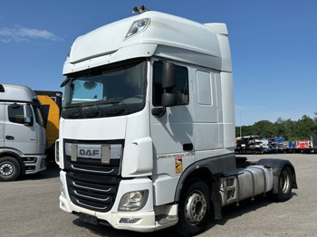 Cap tractor DAF XF 460