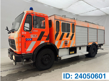 Autospeciala de stins incendii MERCEDES-BENZ