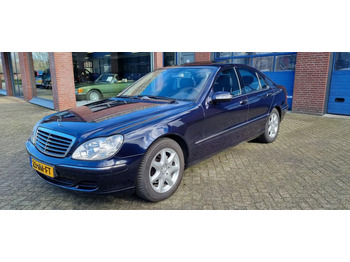 Berlină/ Sedan MERCEDES-BENZ