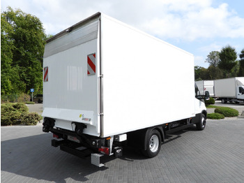 Camion frigider IVECO DAILY 70C17 REFRIGERATOR 1*C LIFT 10 PALLETS POWER SUPPLY 230V CRUISE CONTROL AIR CONDITIONING PNEUMATICS AUTOMATIC TRANSMISSION HI-MATIC TWIN WHEELS 170HP: Foto 3 Camion frigider IVECO DAILY 70C17 REFRIGERATOR 1*C LIFT 10 PALLETS POWER SUPPLY 230V CRUISE CONTROL AIR CONDITIONING PNEUMATICS AUTOMATIC TRANSMISSION HI-MATIC TWIN WHEELS 170HP: Foto 3