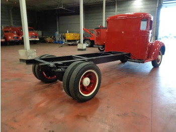 Camion şasiu International D 30 4 TONNER: Foto 4