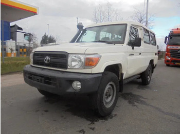 Automobil TOYOTA Land Cruiser