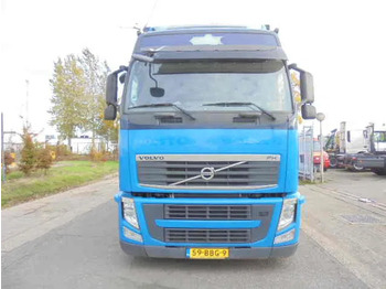 Camion cu prelată Volvo FH 420 6X2 NL TRUCK: Foto 2 Camion cu prelată Volvo FH 420 6X2 NL TRUCK: Foto 2
