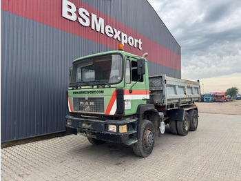 Camion basculantă MAN