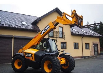 Stivuitor telescopic JCB