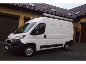 Dubă PEUGEOT Boxer