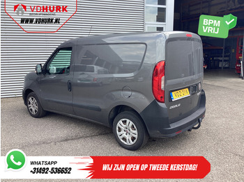 Leasing de Fiat Dobló Cargo 1.6 MJ 105 pk 3Pers./ Airco/ Cruise/ Navi/ Trekhaak Fiat Dobló Cargo 1.6 MJ 105 pk 3Pers./ Airco/ Cruise/ Navi/ Trekhaak: Foto 2