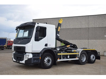 Camion cu cârlig VOLVO FE 320