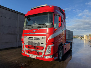 Cap tractor VOLVO FH 500