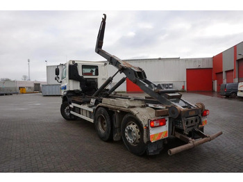 Interior photo 1: Camion cu cârlig DAF CF410 / ENGINE RUNNING / DEB / ACC / LWDS / HOOK 18TON / LIFT AXLE / ONLY:375782 KM / AIRCO / AUTOMATIC / EURO-6 / 2016