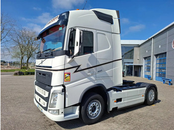 Cap tractor VOLVO FH