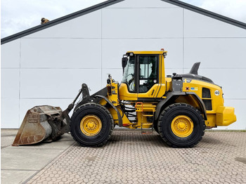 Încărcător frontal pe pneuri VOLVO L70H