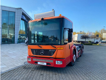 Camion şasiu MERCEDES-BENZ