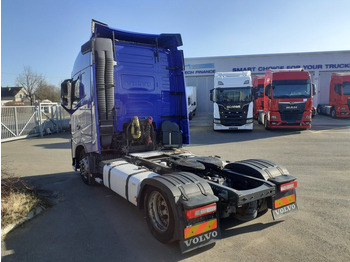 Cap tractor Volvo FH500 XL EURO 6 MEGA/lowdeck: Foto 5