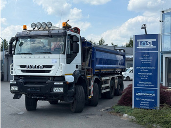Camion basculantă IVECO Trakker