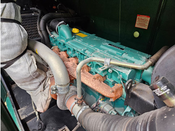 Unealtă/ Echipament VOLVO TAD 720 GE DIESEL GENERATOR 120KW 150KVA 250 HOURS VOLVO TAD 720 GE DIESEL GENERATOR 120KW 150KVA 250 HOURS: Foto 2