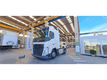 Cap tractor VOLVO FH 460