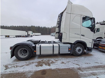 Cap tractor VOLVO FH 500