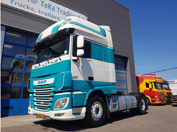 Cap tractor DAF XF 460