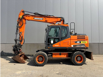 Excavator pe roţi DOOSAN DX140W-5