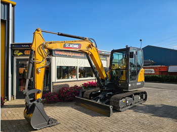 Mini excavator XCMG XE60GA: Foto 2
