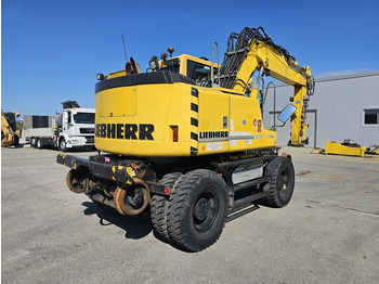 Excavator pe roţi LIEBHERR A900C ZW: Foto 3