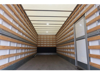 Camion furgon Volvo FL 250 Bakwagen + Dhollandia 1500 kg: Foto 4 Camion furgon Volvo FL 250 Bakwagen + Dhollandia 1500 kg: Foto 4