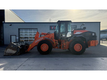 Încărcător frontal pe pneuri Hitachi ZW 180-6: Foto 2