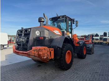 Încărcător frontal pe pneuri Hitachi ZW 180-6: Foto 5