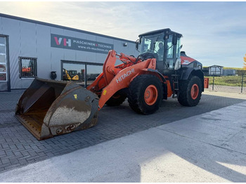 : fotografie din antet