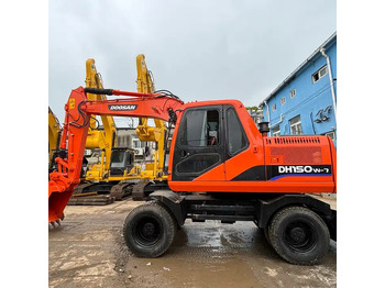 Excavator pe roţi DOOSAN DH150W-7