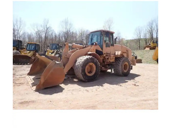 Încărcător frontal pe pneuri CATERPILLAR 950G