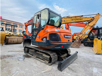 Excavator pe şenile Used excavator doosan dx60 excavators earth-moving machinery doosan dx60 dx80 dx75 dx225 for sale: Foto 3 Excavator pe şenile Used excavator doosan dx60 excavators earth-moving machinery doosan dx60 dx80 dx75 dx225 for sale: Foto 3