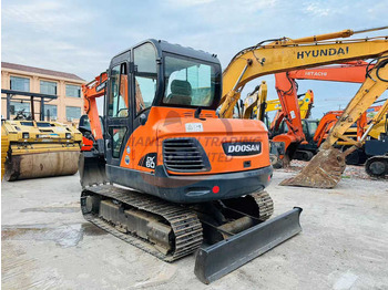Excavator pe şenile Used excavator doosan dx60 excavators earth-moving machinery doosan dx60 dx80 dx75 dx225 for sale: Foto 5 Excavator pe şenile Used excavator doosan dx60 excavators earth-moving machinery doosan dx60 dx80 dx75 dx225 for sale: Foto 5