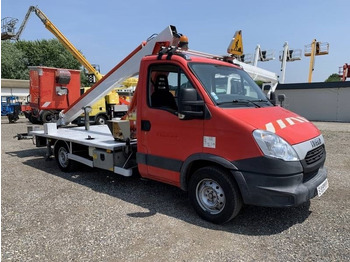 Camion cu nacela IVECO Daily